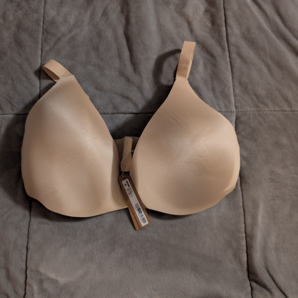 SKIMS Nude Seamless Bra